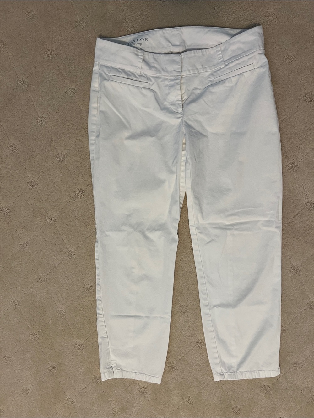 EUC Ann Taylor White Cropped Ankle Pants